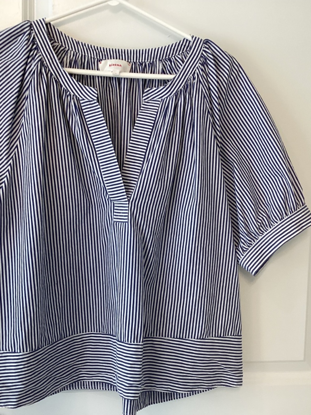 Xirena navy and white stripe blouse size medium - Picture 4 of 6